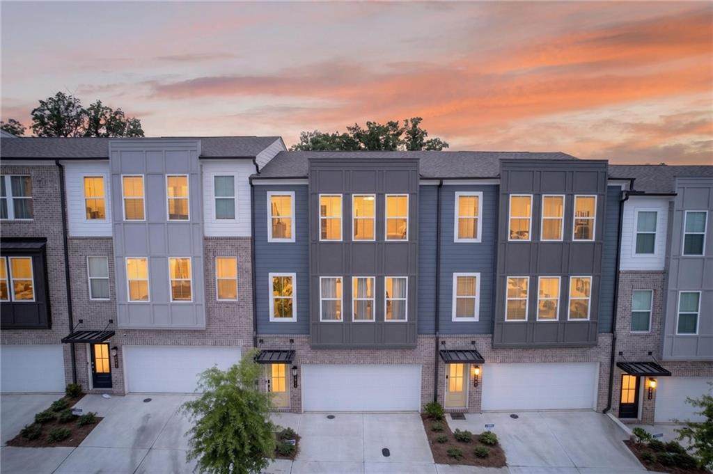 1445 Creekside Circle - Photo 1