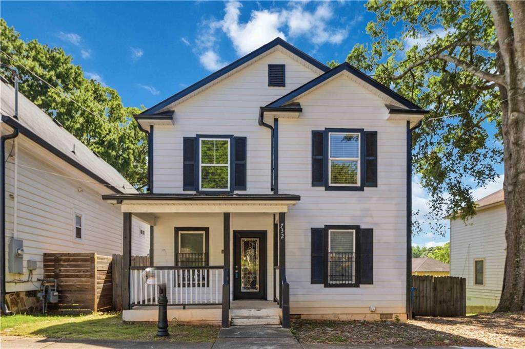 732 Garibaldi Street - Photo 1