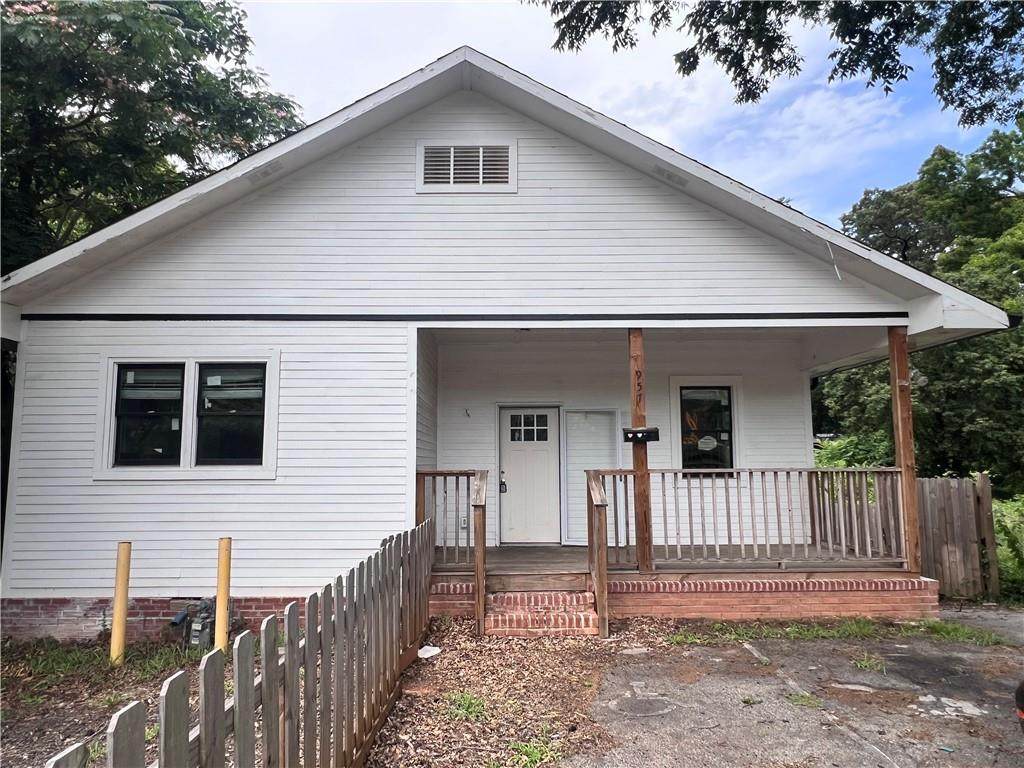 957 Metropolitan Parkway - Photo 1