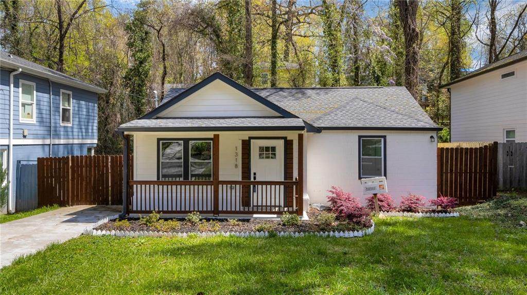 1318 Graymont Drive - Photo 1