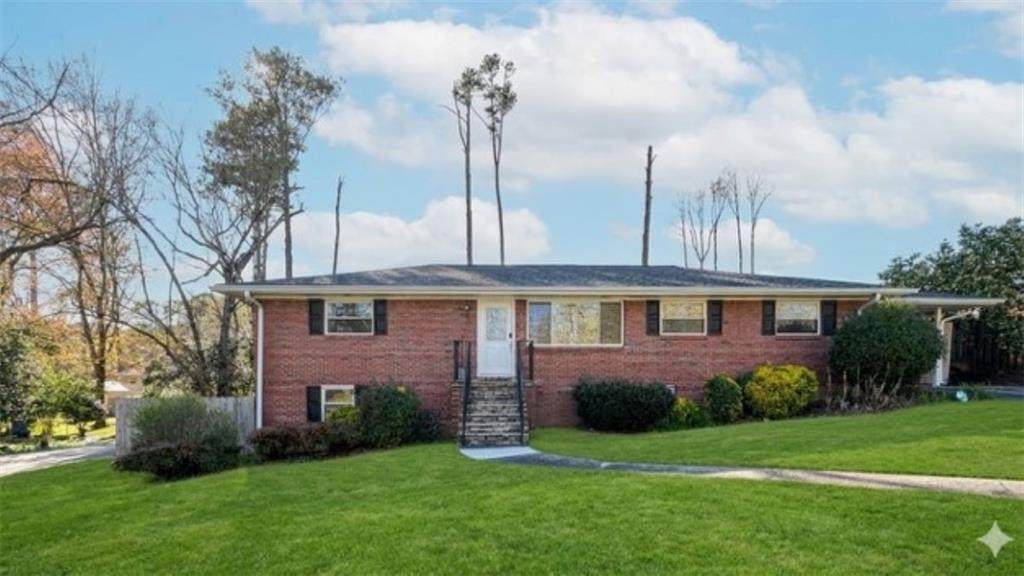 552 Sybil Lane - Photo 1