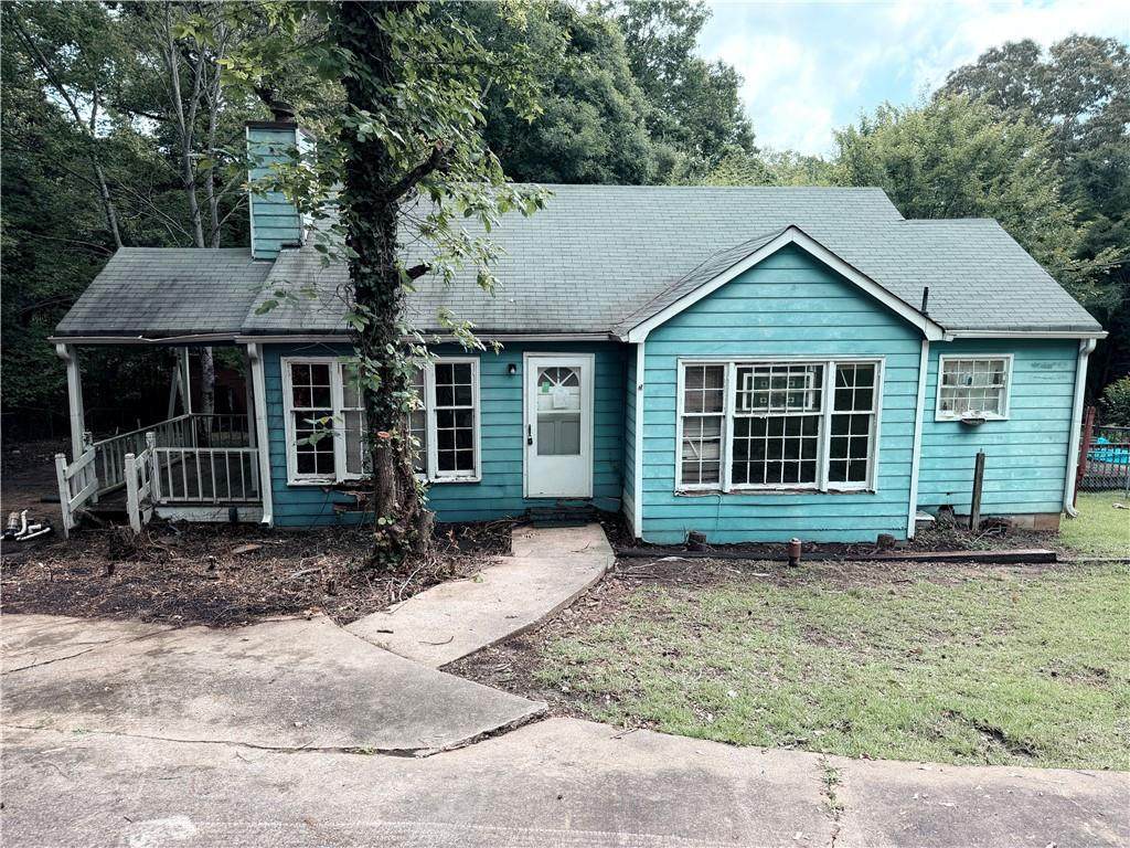 215 Polk Avenue - Photo 1