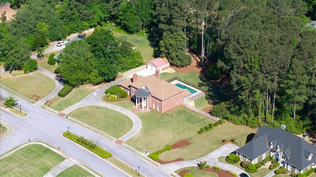 130 Victoria Drive - Photo 1