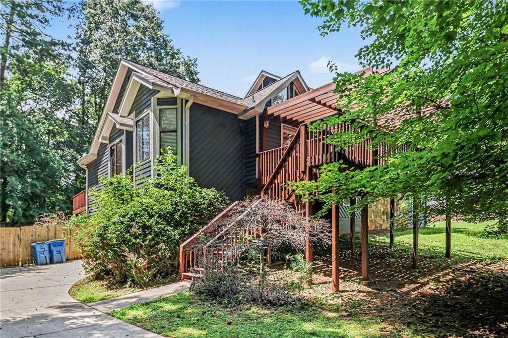 2711 Old Coach Road - Photo 1