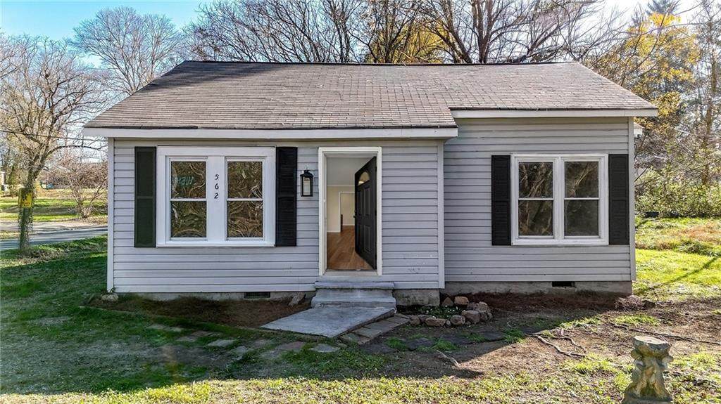 562 Highland Avenue - Photo 1