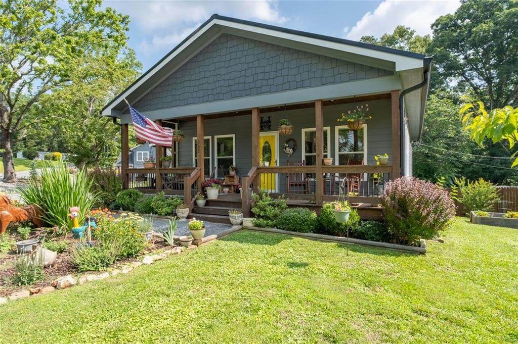 245 Lucille Avenue - Photo 1
