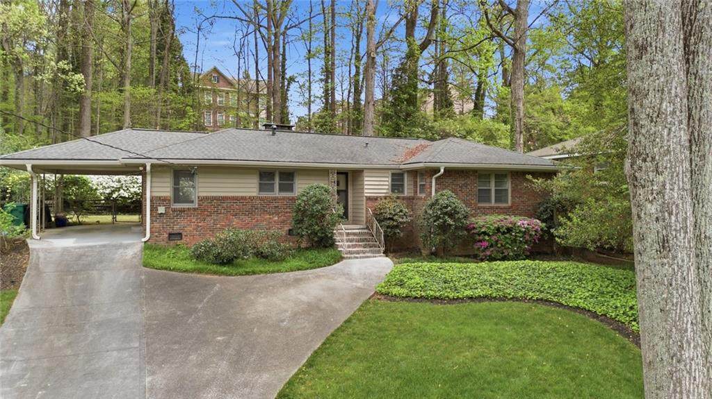 955 Vistavia Circle - Photo 1