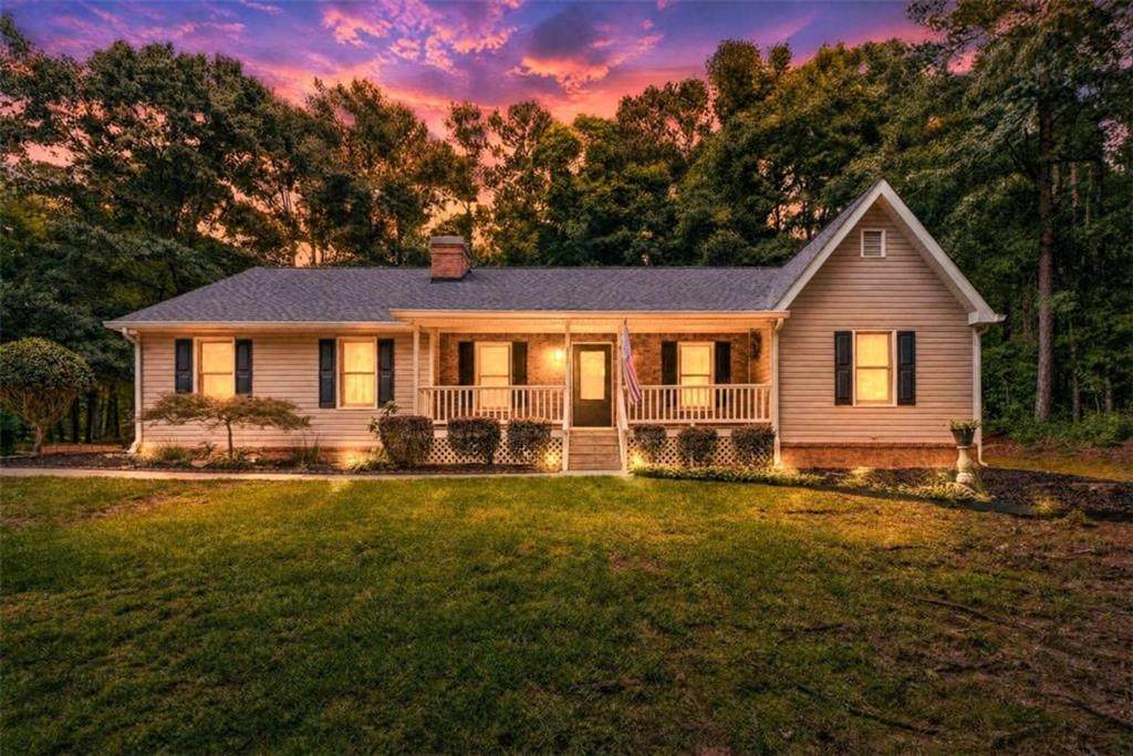 275 Pine Tree Lane - Photo 1