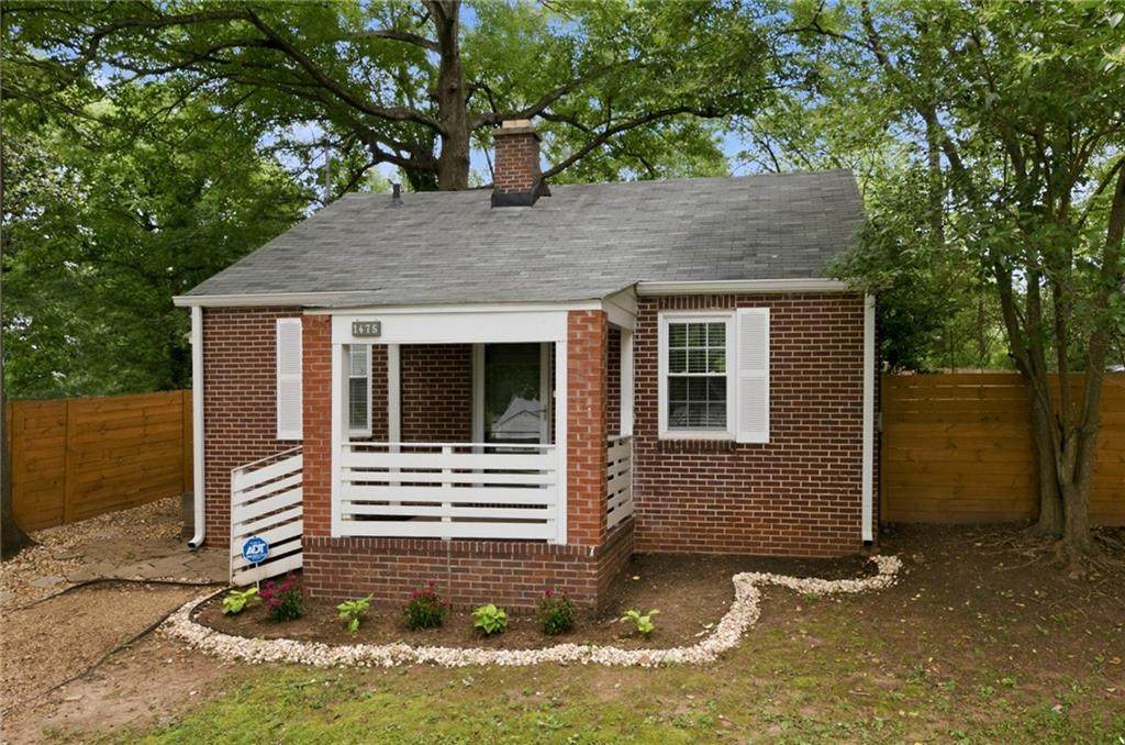 1475 Elizabeth Lane - Photo 1