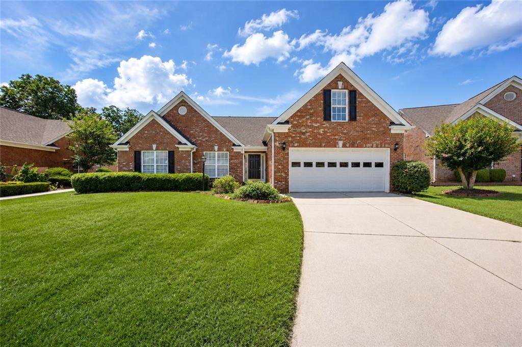 540 Groveland Parkway - Photo 1