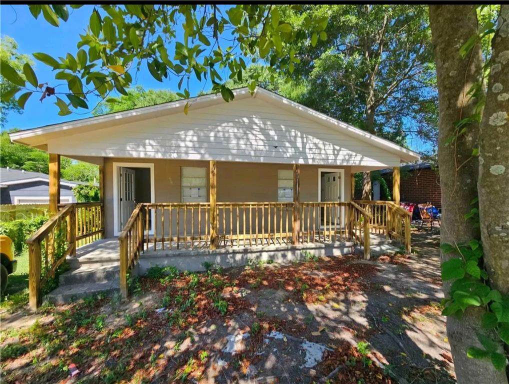 715 Woodard Ave - Photo 1