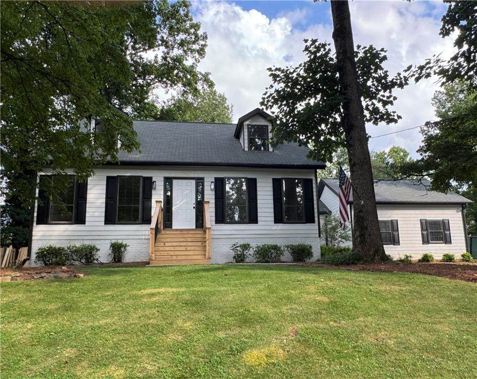 340 Summerfield Drive - Photo 1