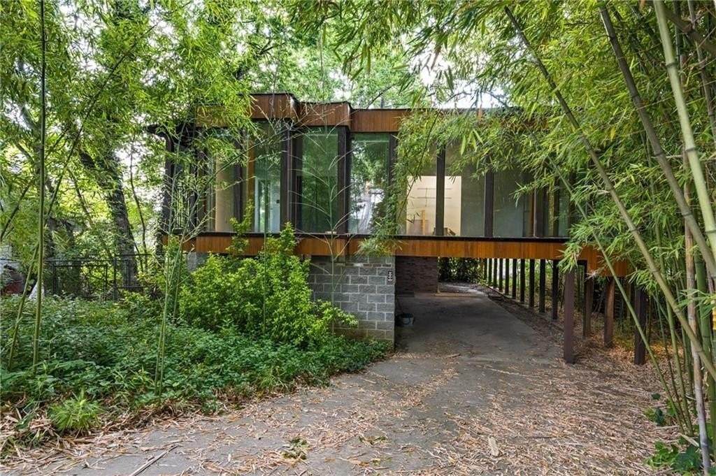930 Charles Allen Drive - Photo 1
