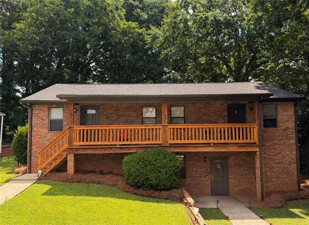 1532 Rosewood Circle - Photo 1