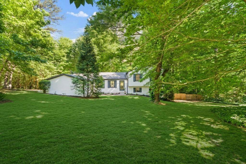 3000 White Hurst - Photo 1