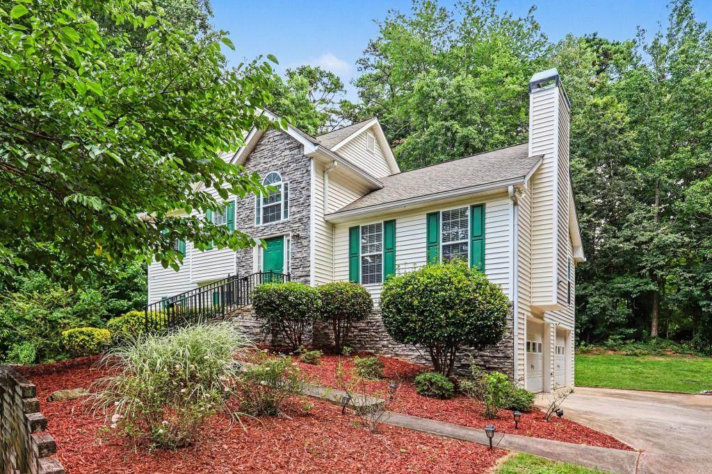 7340 Sleepy Hollow Court - Photo 1