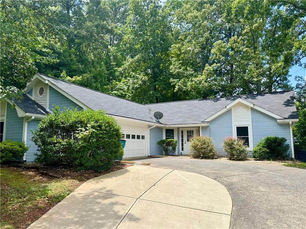 471 Springfield Drive - Photo 1