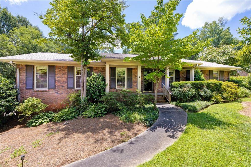 472 Highview Drive - Photo 1