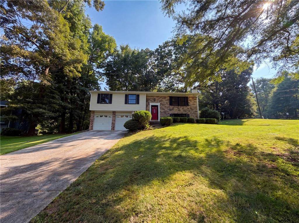 1346 Fairfield Drive - Photo 1