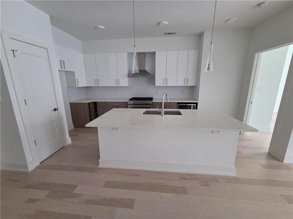 775 Juniper Street - Photo 1