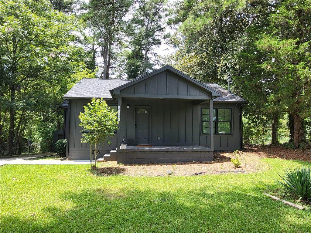 2107 Pinehurst Drive - Photo 1