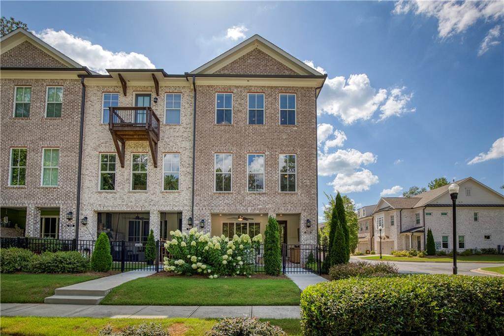 544 Clover Lane - Photo 1