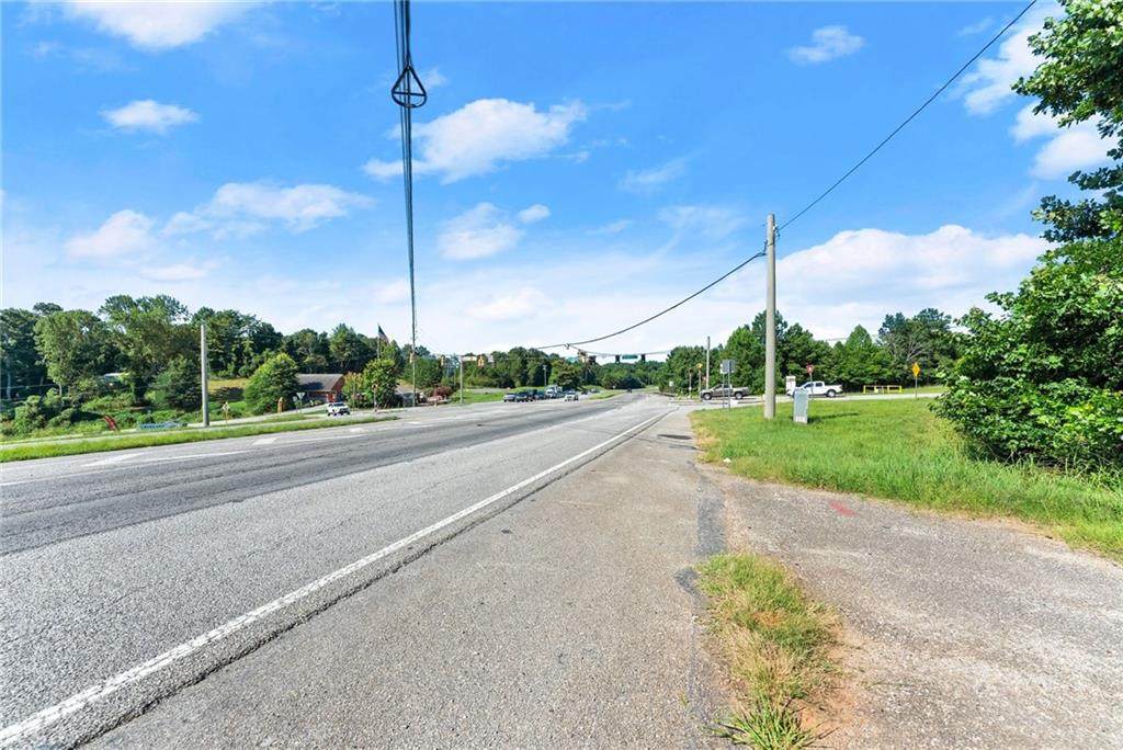 2768 Dawsonville Highway - Photo 1