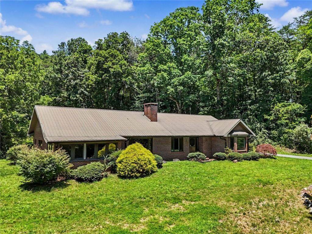 1624 Bettys Creek - Photo 1
