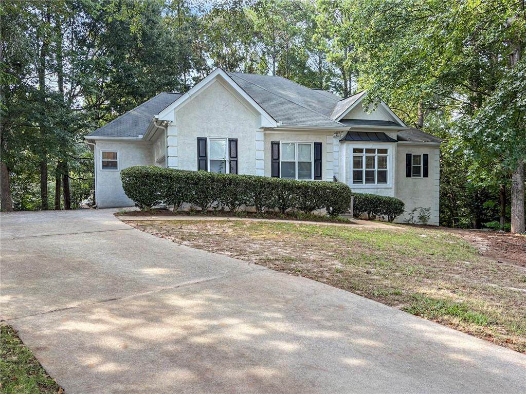 100 Wyngate Drive - Photo 1