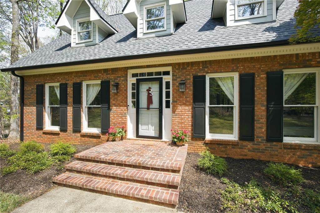 502 Riverview Court - Photo 1