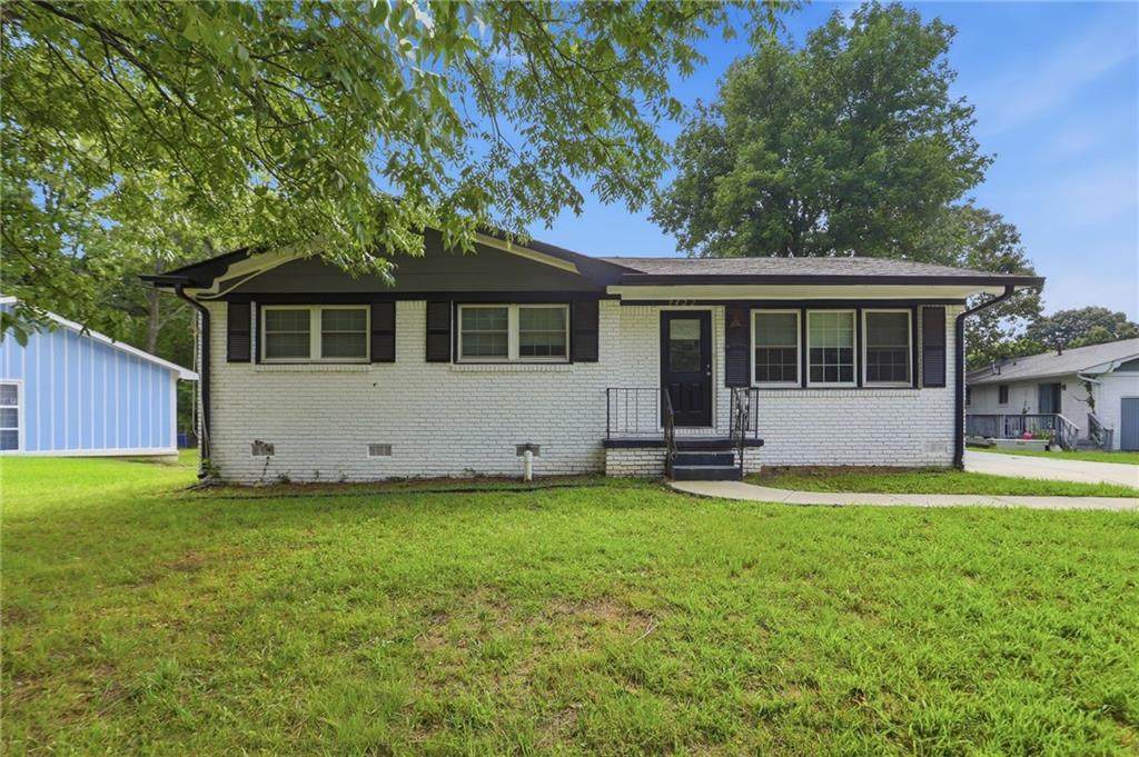 3422 Eisenhower Circle - Photo 1