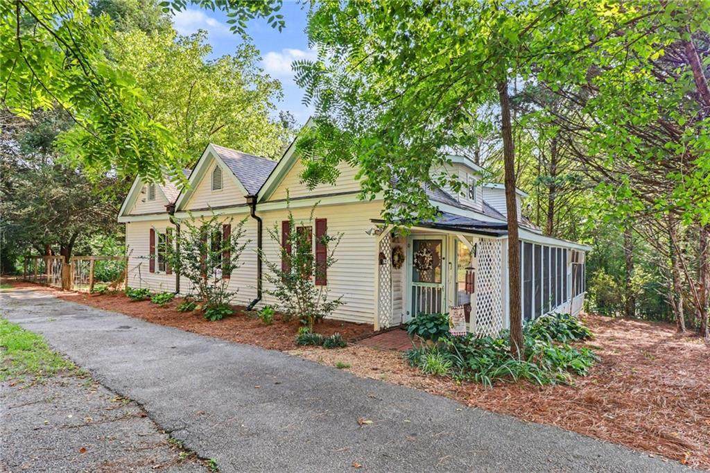 140 Oak Street - Photo 1
