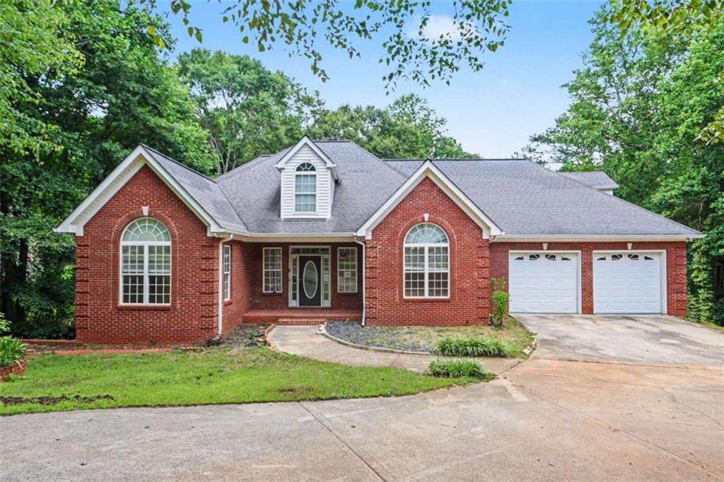 1400 Daniel Road - Photo 1