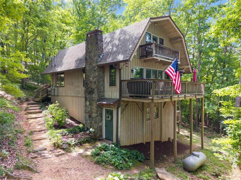 222 Matterhorn Drive - Photo 1
