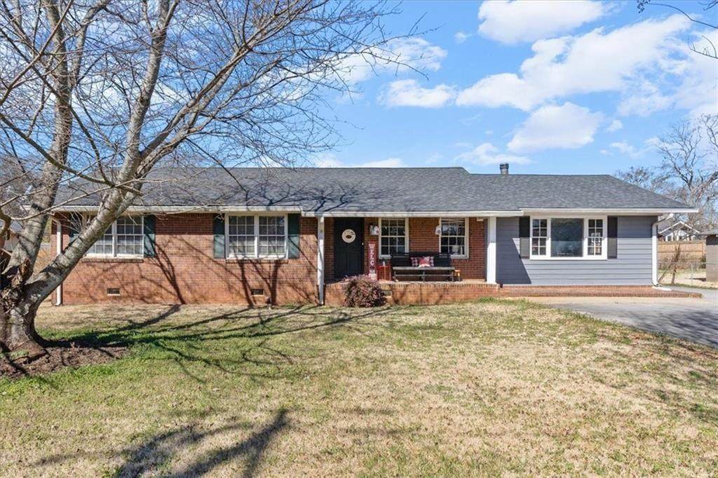 213 Cook Street - Photo 1