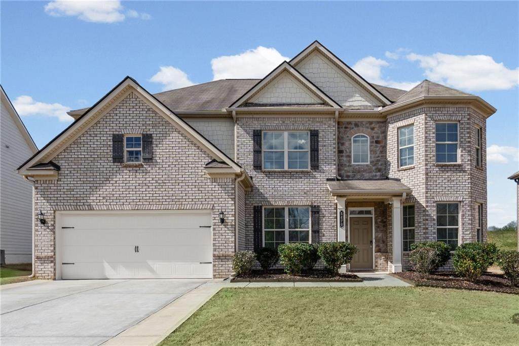 5470 Mirror Lake Drive - Photo 1