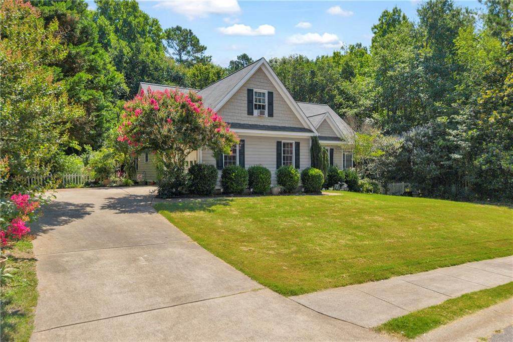 905 Daisy Lane - Photo 1