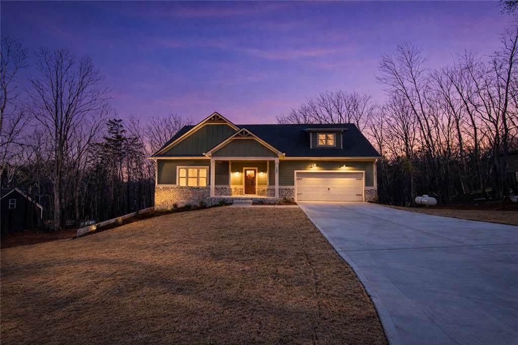 386 Mulberry Circle - Photo 1