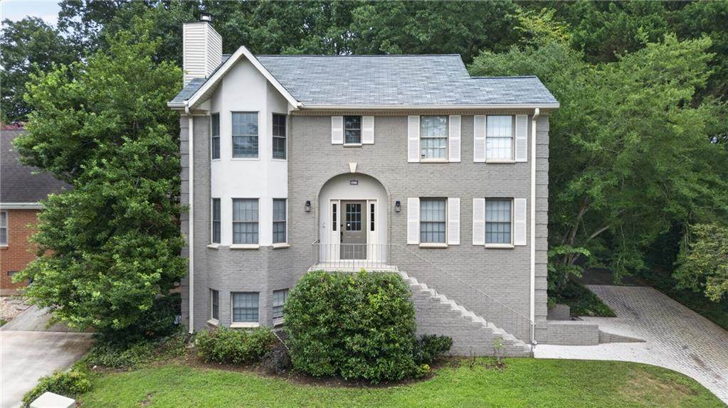 907 Heritage Hills - Photo 1