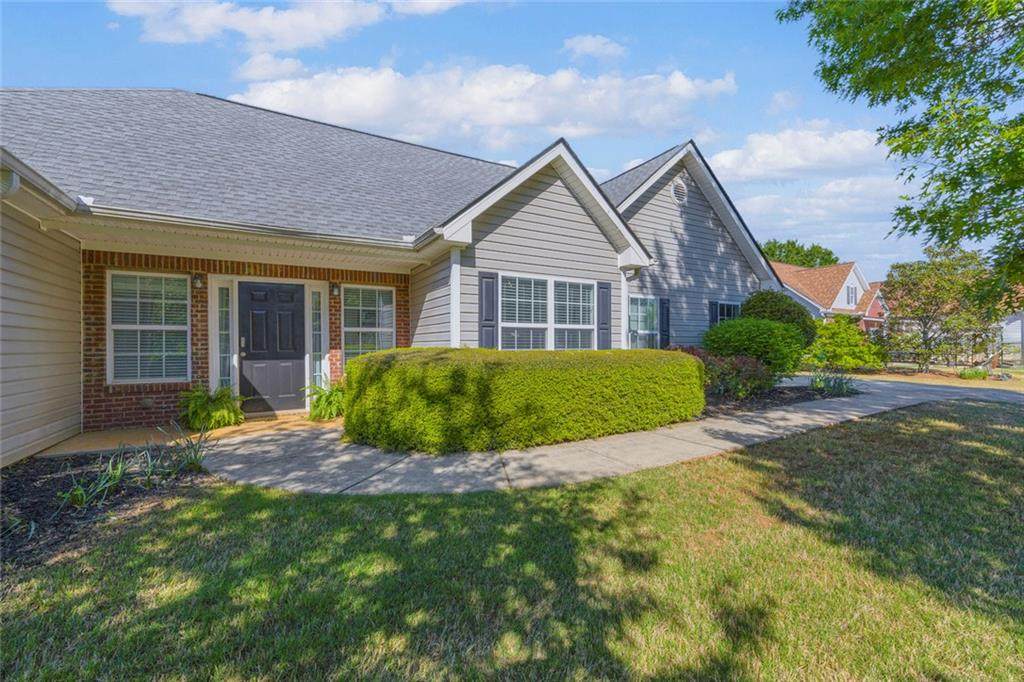 678 Bailey Drive - Photo 1