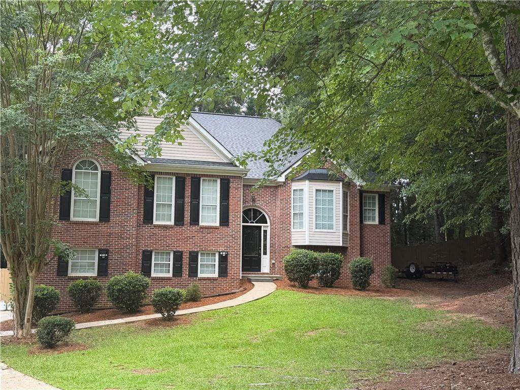 218 Oakwood Court - Photo 1