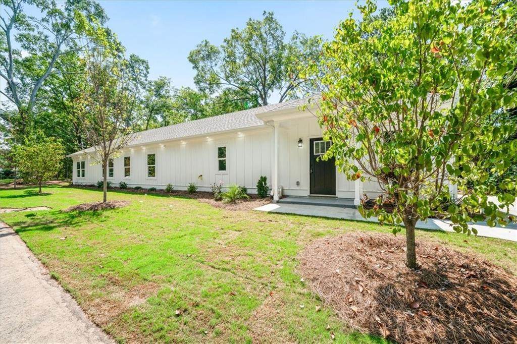 1212 Patricia Davis Drive - Photo 1