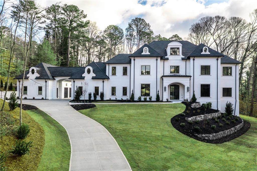 5211 Powers Ferry Road - Photo 1
