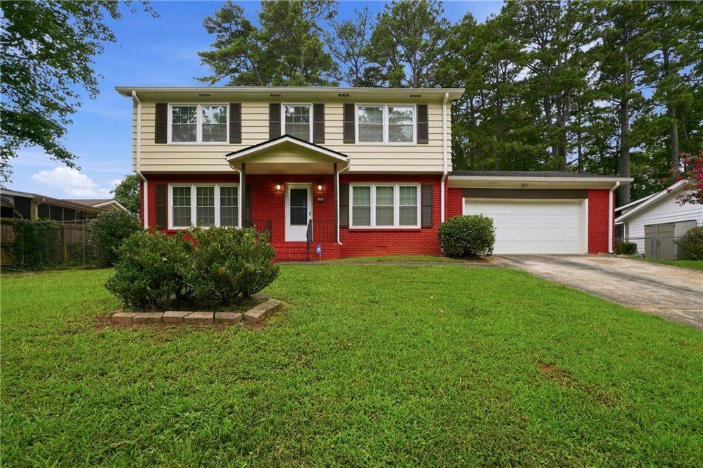1604 Drayton Woods Drive - Photo 1