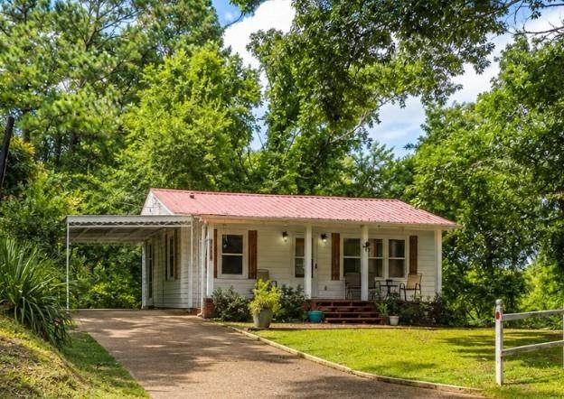 3617 Winland Drive - Photo 1