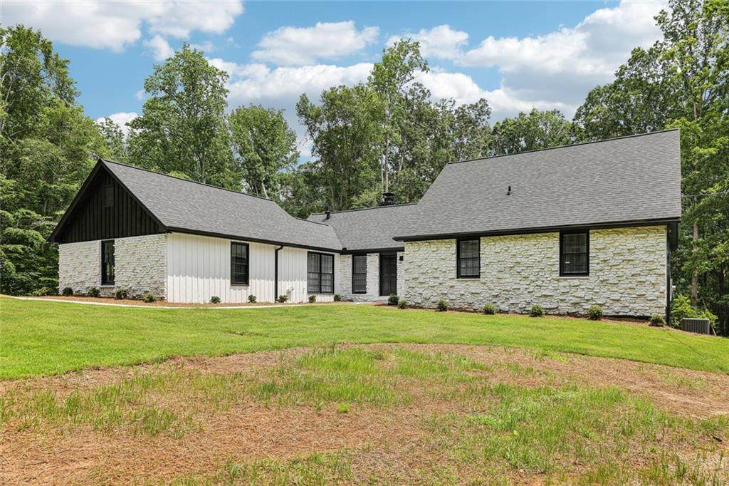 2725 Glendale Drive - Photo 1