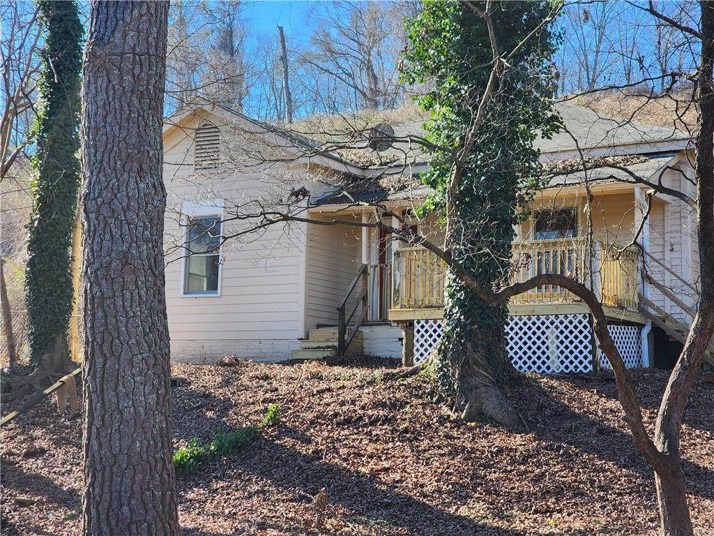 200 Cave Spring Street - Photo 1