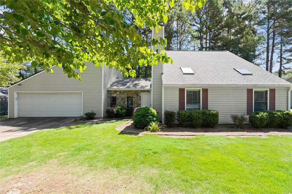 2272 Macby Drive - Photo 1