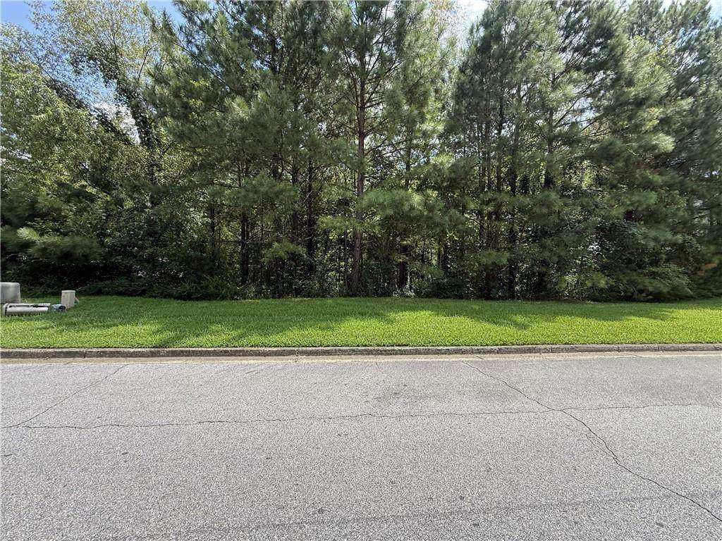 425 Longwood Place - Photo 1