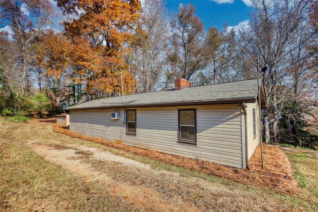 3001 Highway 213 - Photo 1